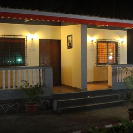 Madhuvan Farm Cottage Alībāg Eksteriør billede